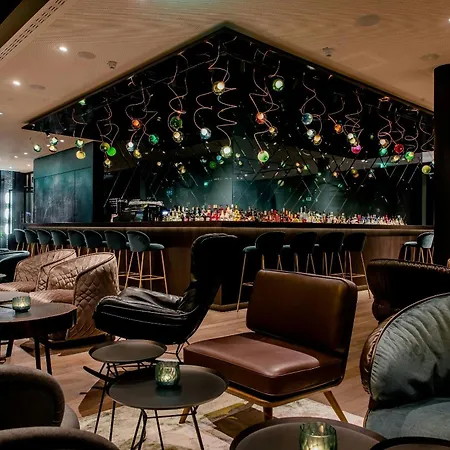 Motel One Stuttgart-Hauptbahnhof-3